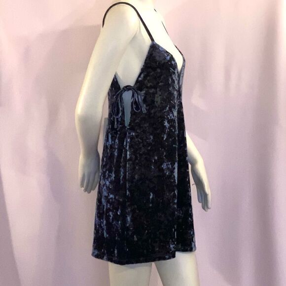 NWT TOBI slip dress   - Picture 4 of 7